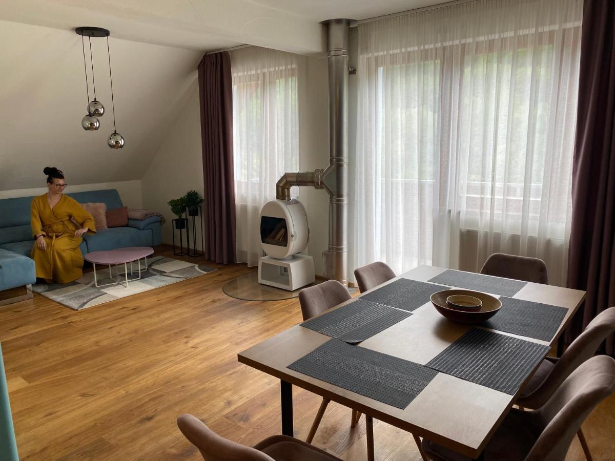 Superb Mýto Apartment Mýto pod Ďumbierom Esterno foto
